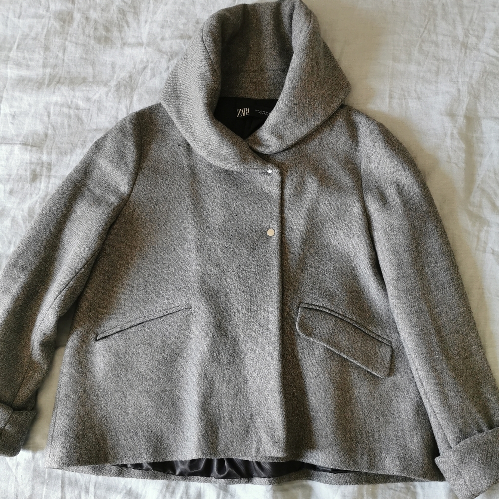 Hooded flared coat